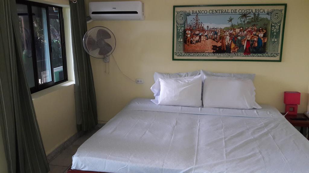 Jungle Villa Manuel Antonio Room photo